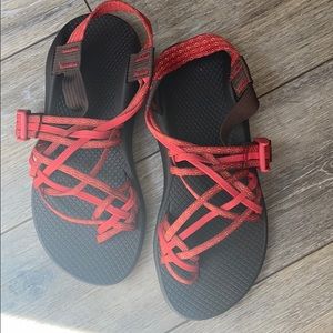 NEVER WORN CHACOS!!!